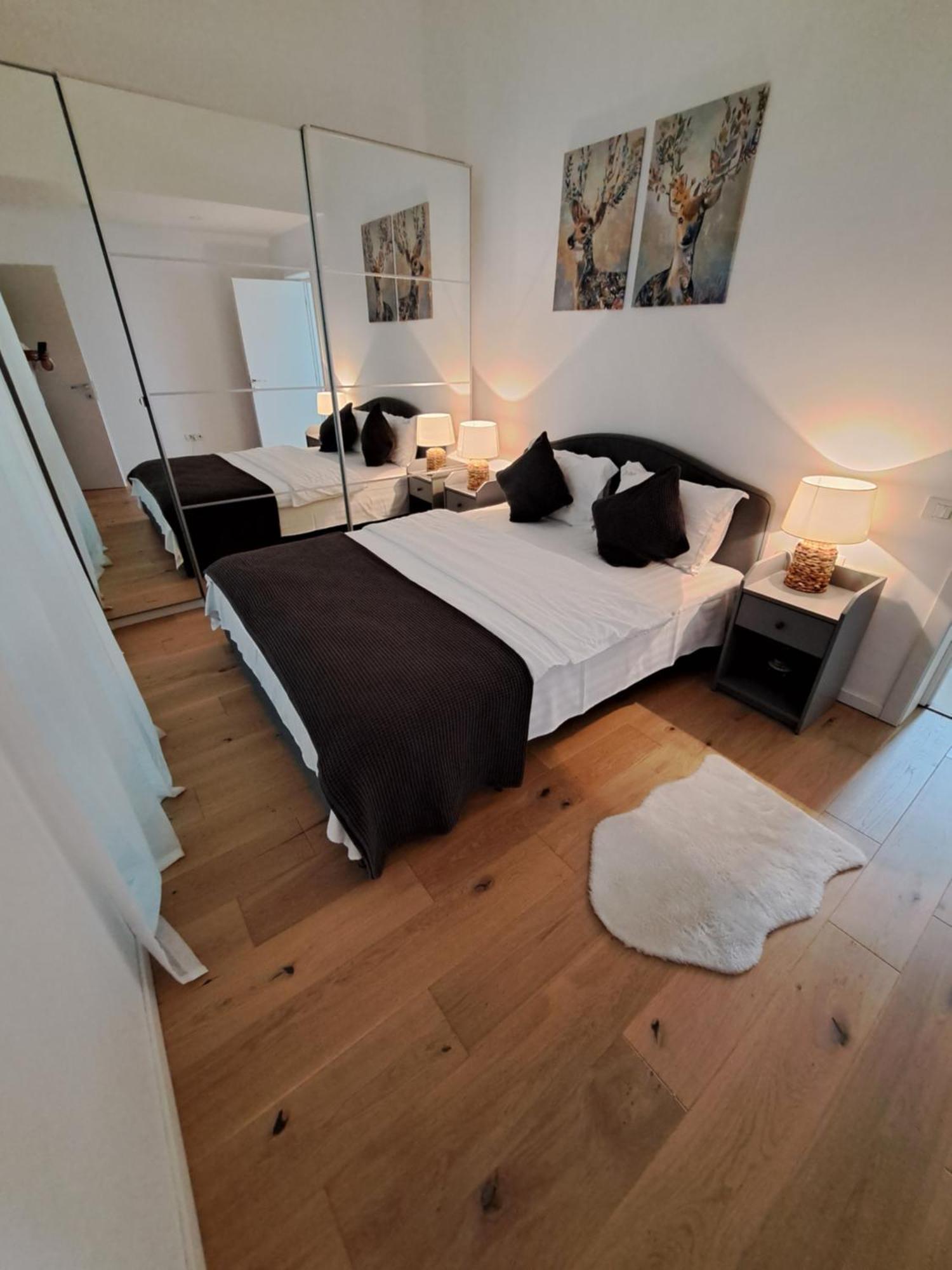 The Rock Apartment Sinaia Exterior foto